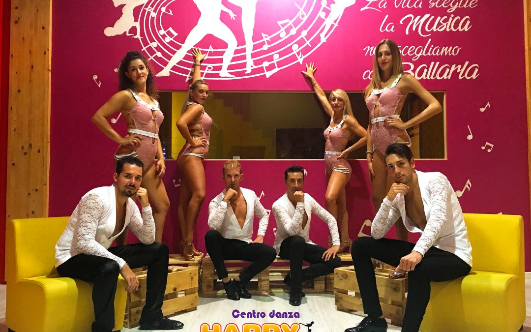 SPETTACOLO ESCALIER PARMA GRUPPO ELEGANCIA LATINA