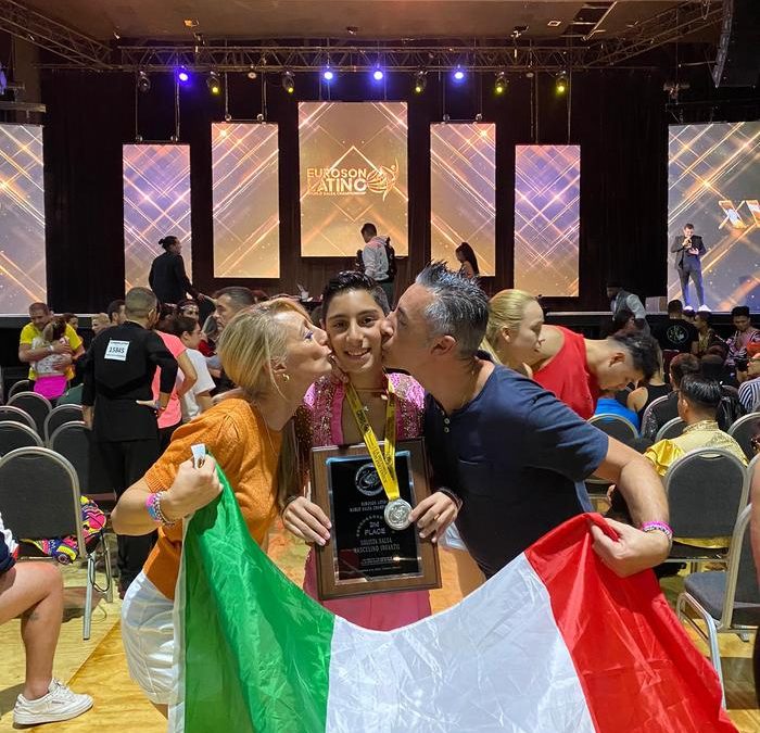 Campionato Mondiale di Salsa: l’Italia e Happy Dance brillano con Alex Palumbo
